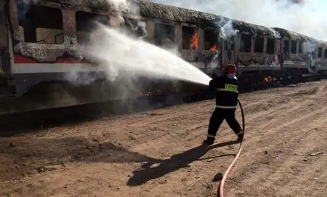 قطار مسافربری یزد &#8211; بادرود &#8211; تهران دچار حریق شد/مسافران به ایستگاه بادرود منتقل شدند