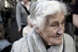 انسان‌ها می‌توانند تا ۱۵۰ سالگی زندگی کنند