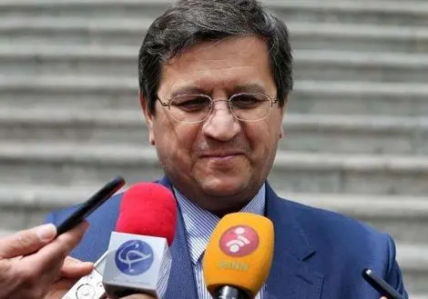 همتی: تا تصمیم رئیس‌جمهور، من رئیس بانک مرکزی هستم / در ایام انتخابات، اختیارات خود را به دکتر کمیجانی تفویض کردم