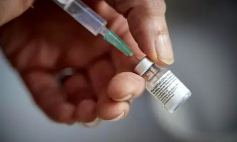 مبتلایان به کرونا نباید واکسن بزنند