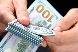 عوامل سیاسی افت قیمت دلار