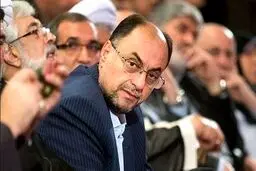 حق دارید کنش گری کنید اما زمانی که اعلام کنید از دفتر رهبری خارج شده اید