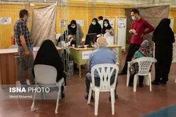 علت ازدحام در مراکز واکسیناسیون / بدون نوبت‌ مراجعه نکنید