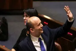 بنت: همکاری نزدیکی با متحدان علیه ایران خواهیم داشت