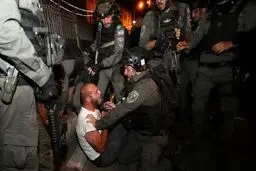 رژیم اسرائیل به اقدامات بی رحمانه علیه معترضان فلسطینی محکوم شد