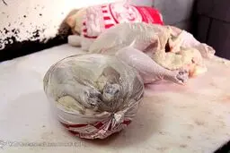 توزیع روزانه ۶ هزار و ۵۰۰ تن مرغ در کشور