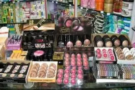 رنگ‌های صنعتی خطرناک در فرآورده‌های آرایشی قاچاق