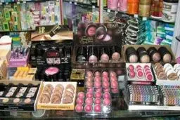 رنگ‌های صنعتی خطرناک در فرآورده‌های آرایشی قاچاق