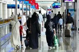 امارات شهروندان خود را از سفر به ۱۴ کشور منع کرد