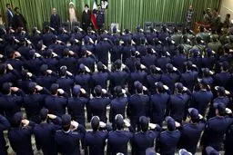 جنجال سلام نظامی همافران مقابل ” آیت الله علم‌الهدی”