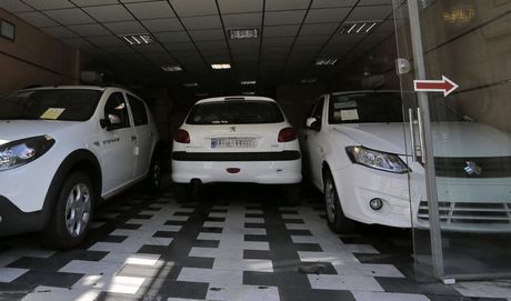 خودرو به سرنوشت برق و مرغ دچار می‌شود