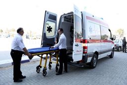 تصادف اتوبوس و کامیونت در البرز ۳۸ مصدوم داشت