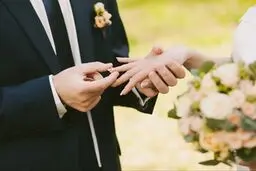 تصویب اجباری شدن آموزش‌های شش ساعته پیش از ازدواج در کمیسیون فرعی دولت