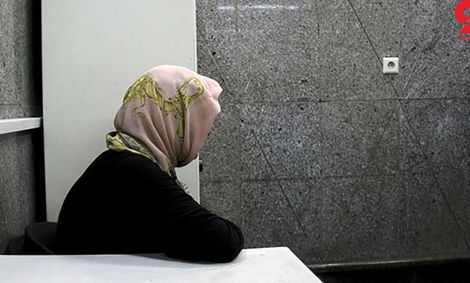 زنی برای یافتن گنج اتاقش را ۶۰ متر کند!