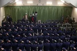 توضیح آیت‌الله علم‌الهدی درباره عکس منتشر شده از جلسه با افسران نیروی هوایی