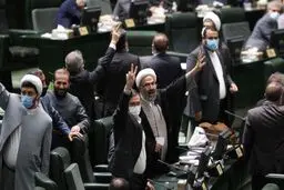 پس‌لرزه‌های طرح «صیانت»؛ بحث مهاجرت داغ شد