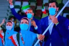 رژه کاروان ایران در افتتاحیه المپیک توکیو با لباس رسمی