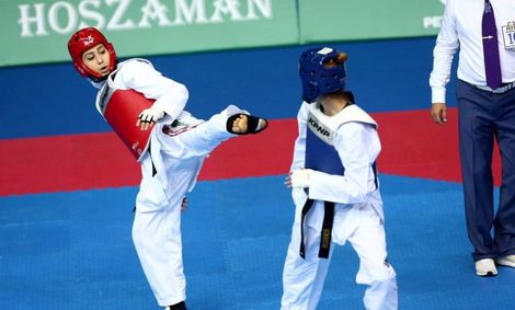 ناهید کیانی مغلوب کیمیا علیزاده شد! / حرکت عجیب کیمیا علیزاده پس از پیروزی!