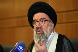 احمد خاتمی: مذاکرات یکی از عوامل گرانی‌های افسارگسیخته است / ذلت پذیری یعنی آب خوردن را به مذاکره با آمریکا ربط می‌دهند