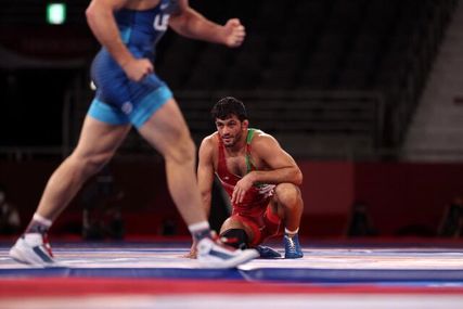 یزدانی پشت سر تختی ماند!