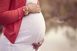 زنان باردار قربانیان جدید کرونا در موج پنجم/خانواده‌‌ها به دیدار زنان باردار نروند