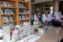 توزیع کتب درسی در مدارس از ابتدای مهرماه