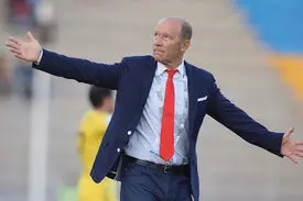 مهلت ٣٠ روزه فیفا به پرسپولیس برای پرداخت مطالبات کالدرون/ پنجره نقل‌وانتقالاتی بسته می‌شود؟