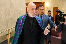کرزای: مذاکرات نتیجه بخش با طالبان داشته‌ایم