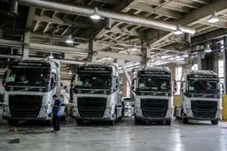 کارت سوخت خودروهای سنگین هر دوهفته شارژ می شود