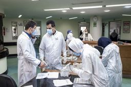 تذکر حجاب به کادر درمان در اوج کرونا!