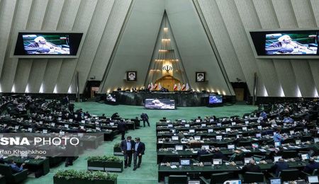 لیست کابینه پیشنهادی رئیسی تقدیم مجلس شد