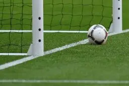 فیفا از قوانین جدیدش رونمایی کرد/ فوتبال به شکل والیبال و فوتسال!