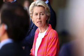 اتحادیه اروپا: طالبان را به رسمیت نشناختیم