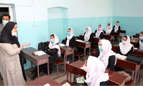 نخستین فتوای طالبان: آموزش مختلط ممنوع