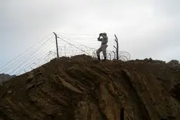 تشدید کنترل مرزهای زمینی و دریایی کشور برای پیشگیری از ورود کرونای لامبدا