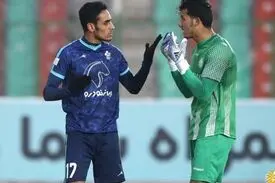 مهاجم پرسپولیس جدا شد