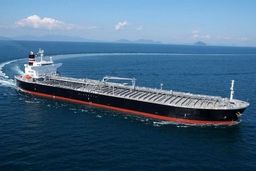 کشتی ایرانی وارد آب‌های سوریه شده است