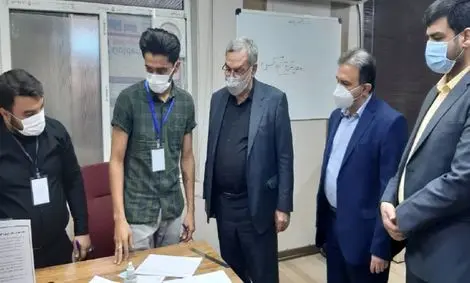 وزیر بهداشت: مردم دنبال نوع واکسن کرونا نباشند