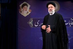 رئیسی تنها می‌ماند؟