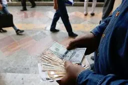 بازار‌های مالی چشم انتظار رئیس جدید بانک مرکزی؟/ صعود دسته جمعی نرخ ارز، طلا و بورس