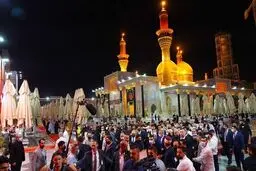 رئیس جمهور فرانسه به زیارت کاظمین رفت/سفر ماکرون به اربیل پس از اجلاس بغداد
