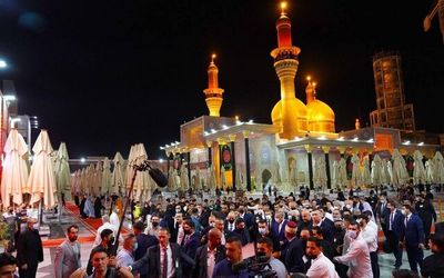 رئیس جمهور فرانسه به زیارت کاظمین رفت/سفر ماکرون به اربیل پس از اجلاس بغداد