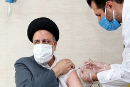 رئیسی دوز دوم واکسن ایرانی برکت را دریافت کرد