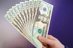 سرگردانی نرخ دلار میان سیگنال‌های نصف و نیمه برجامی