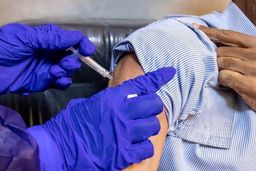 برنده جهانی تجارت واکسن