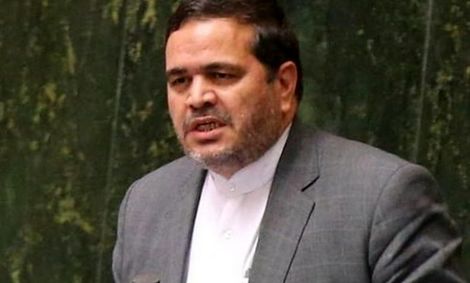 عنابستانی بالاخره با حضور در محل کار سرباز راهور، رسماً از او عذرخواهی کرد