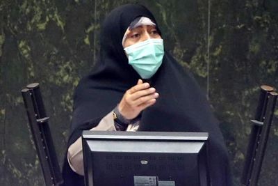 انتظار داریم آقای رئیسی در دولت از زنان شایسته بیشتر استفاده کند