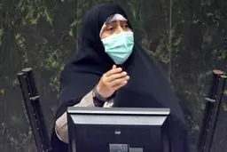 انتظار داریم آقای رئیسی در دولت از زنان شایسته بیشتر استفاده کند