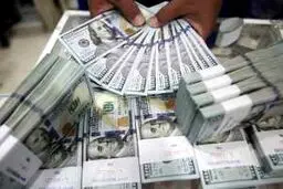دلار چشم‌انتظار نیویورک و وین