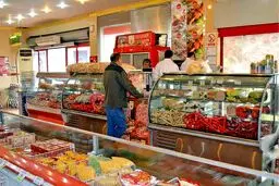 ژامبون؛ کیلویی ۲۷۰هزار تومان /قیمت سوسیس و کالباس از گوشت فراتر رفت